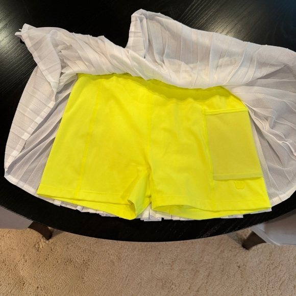 Wilson Limitless Mini Skirt in Bright White & Neon Yellow, sz L - Picture 7 of 8